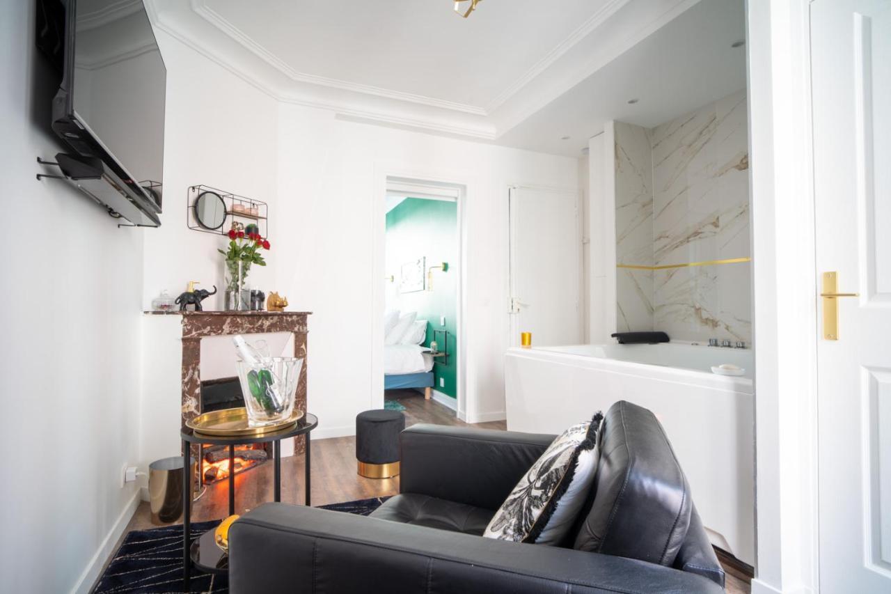 לוולואה פרה Suite L'Eclipse Paris, Logement Avec Jacuzzi, A 10 Minutes Des Champs Elysees מראה חיצוני תמונה